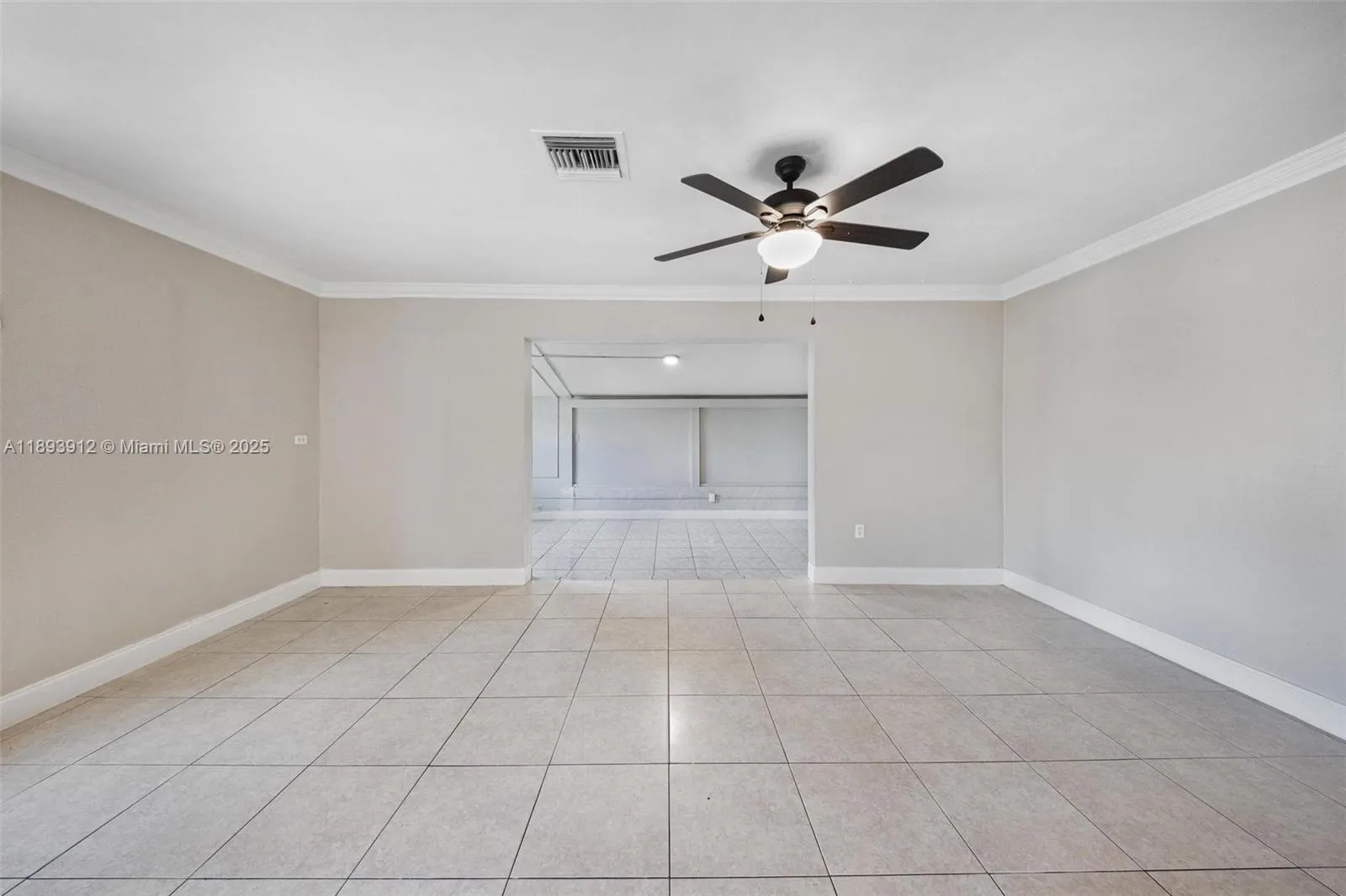 2130 Acapulco Dr