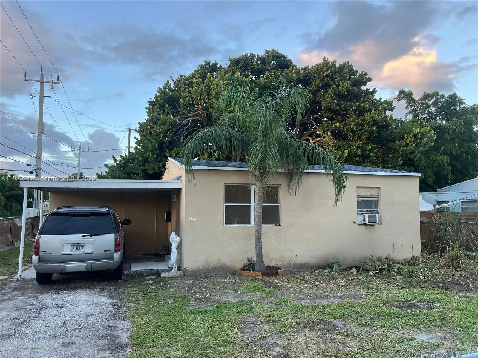 2135 Plunkett Ct