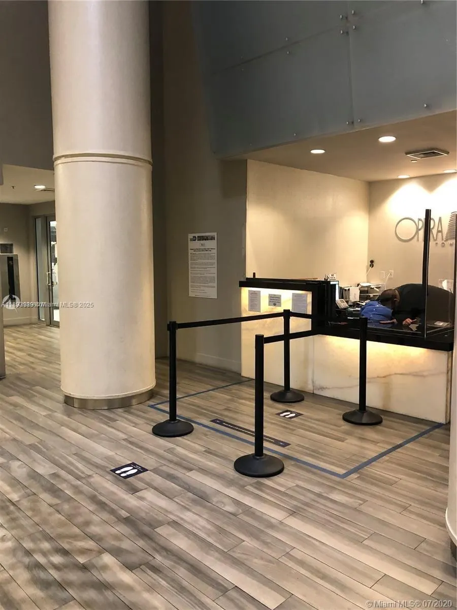 1750 N Bayshore Dr, #2501