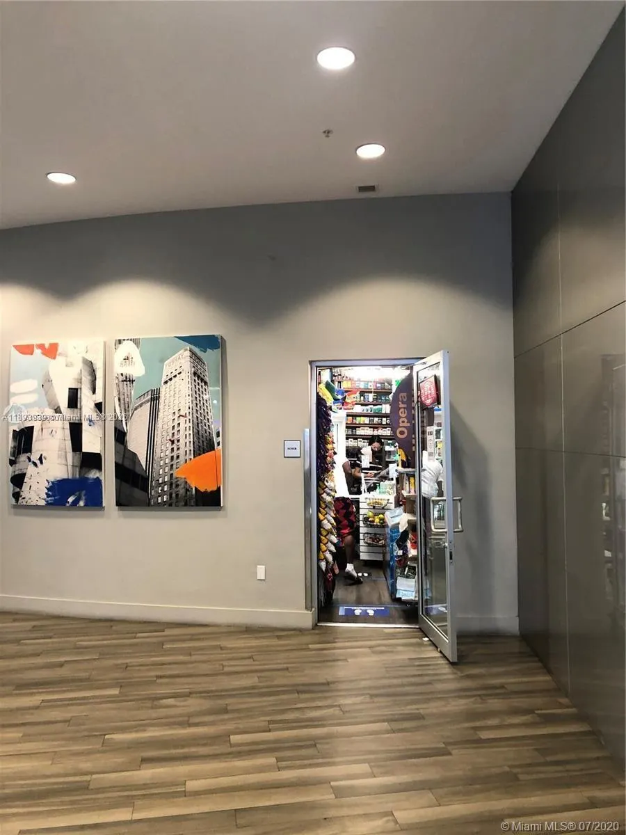1750 N Bayshore Dr, #2501