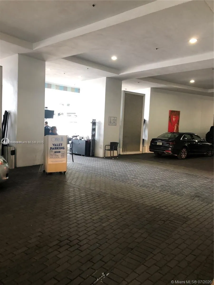 1750 N Bayshore Dr, #2501