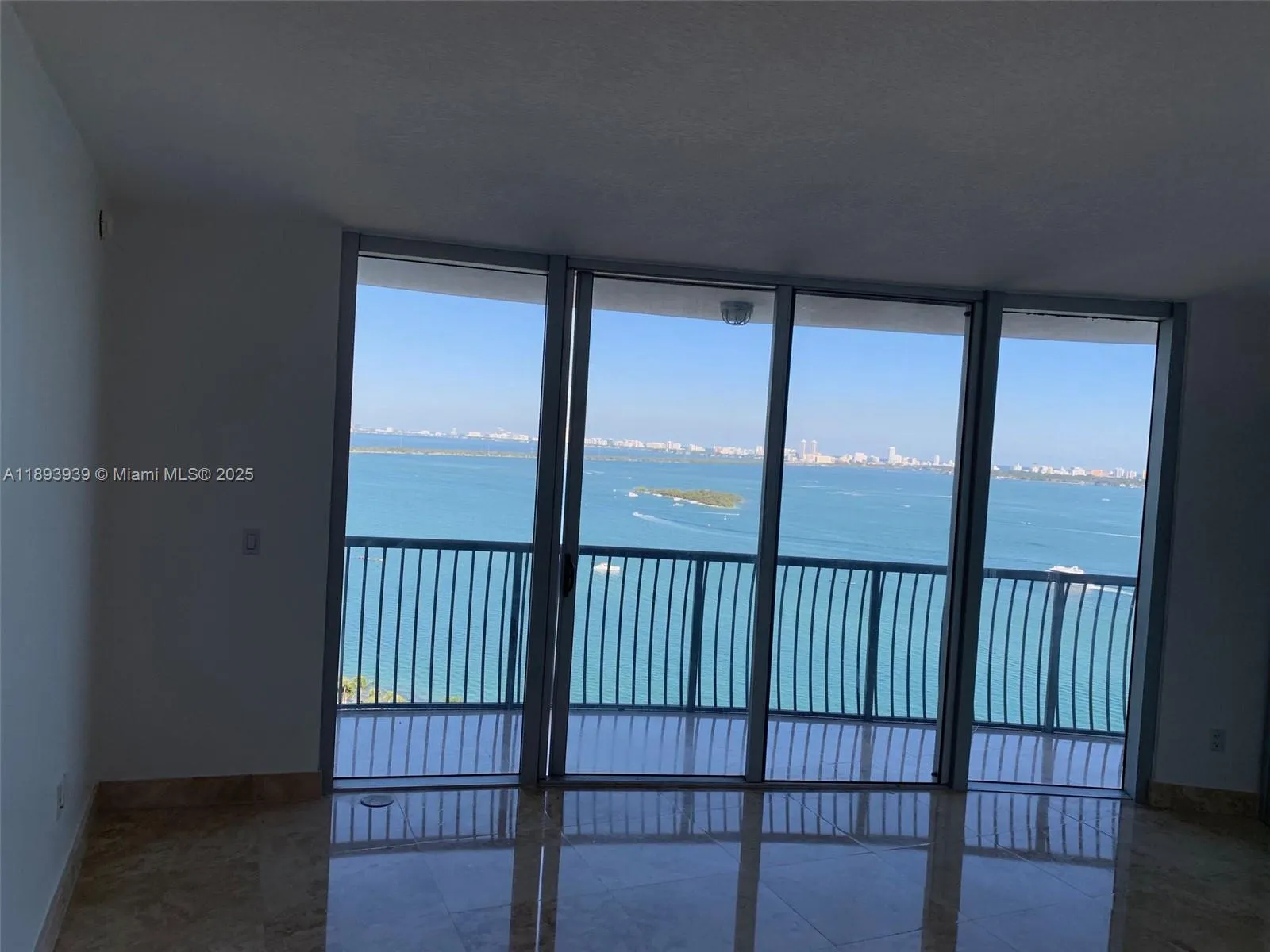 1750 N Bayshore Dr, #2501