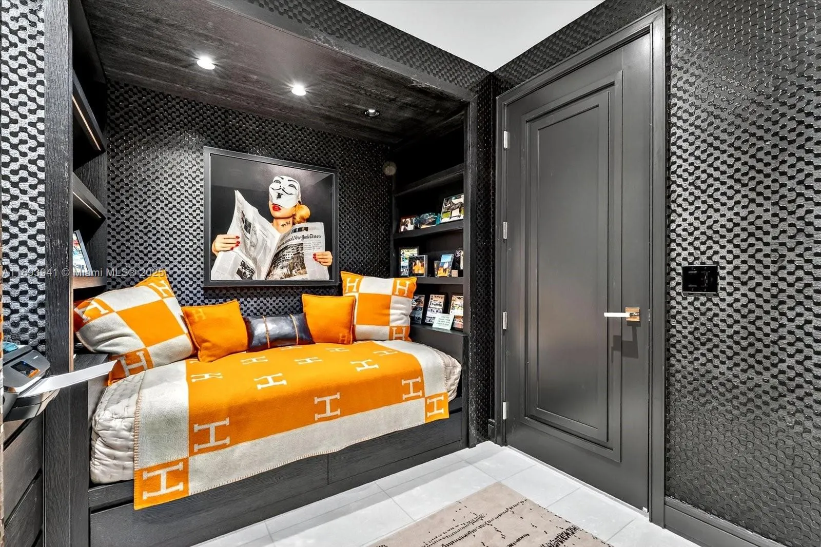 17901 Collins Ave, #1804