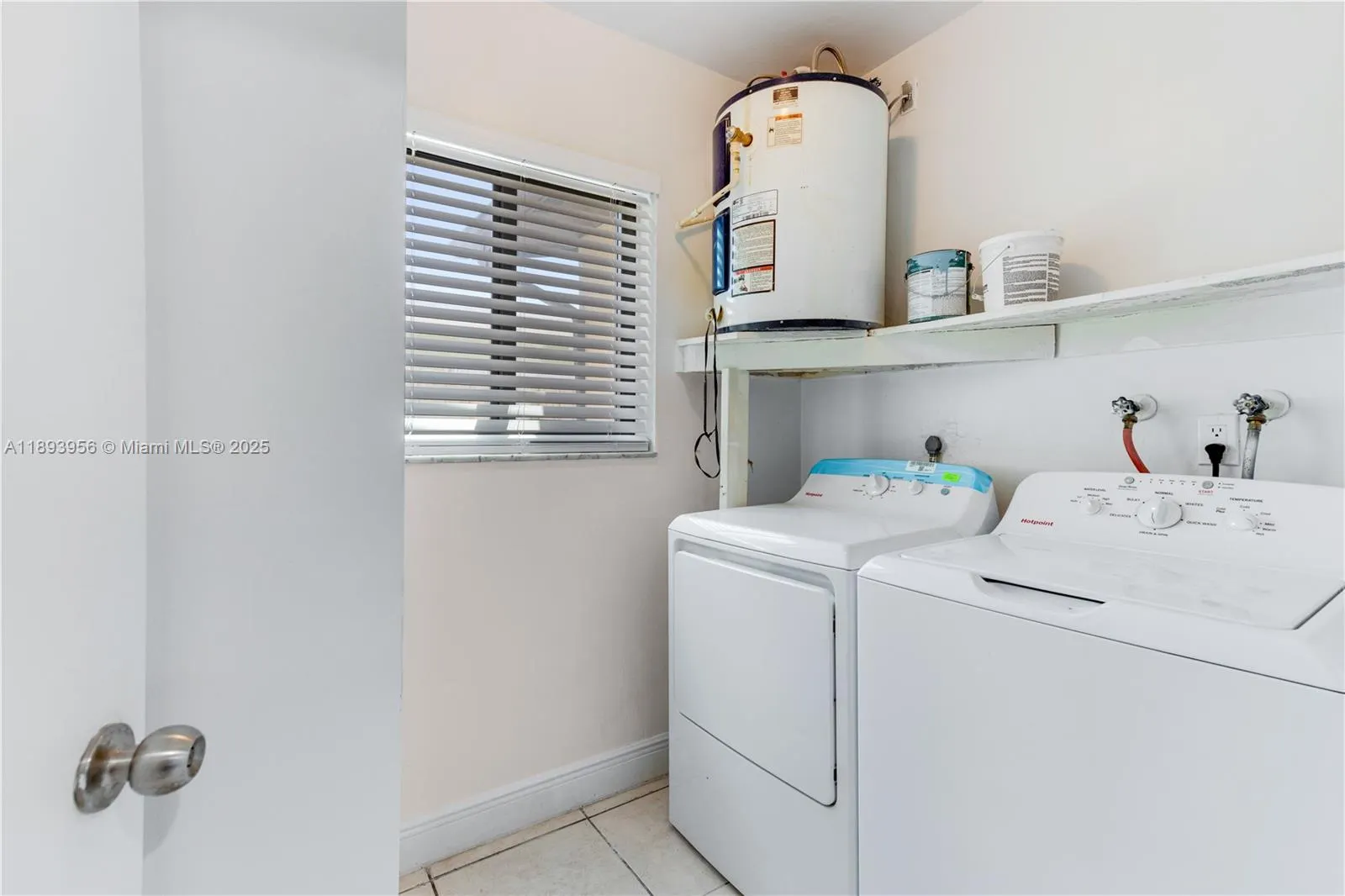821 NW 41st St, #B