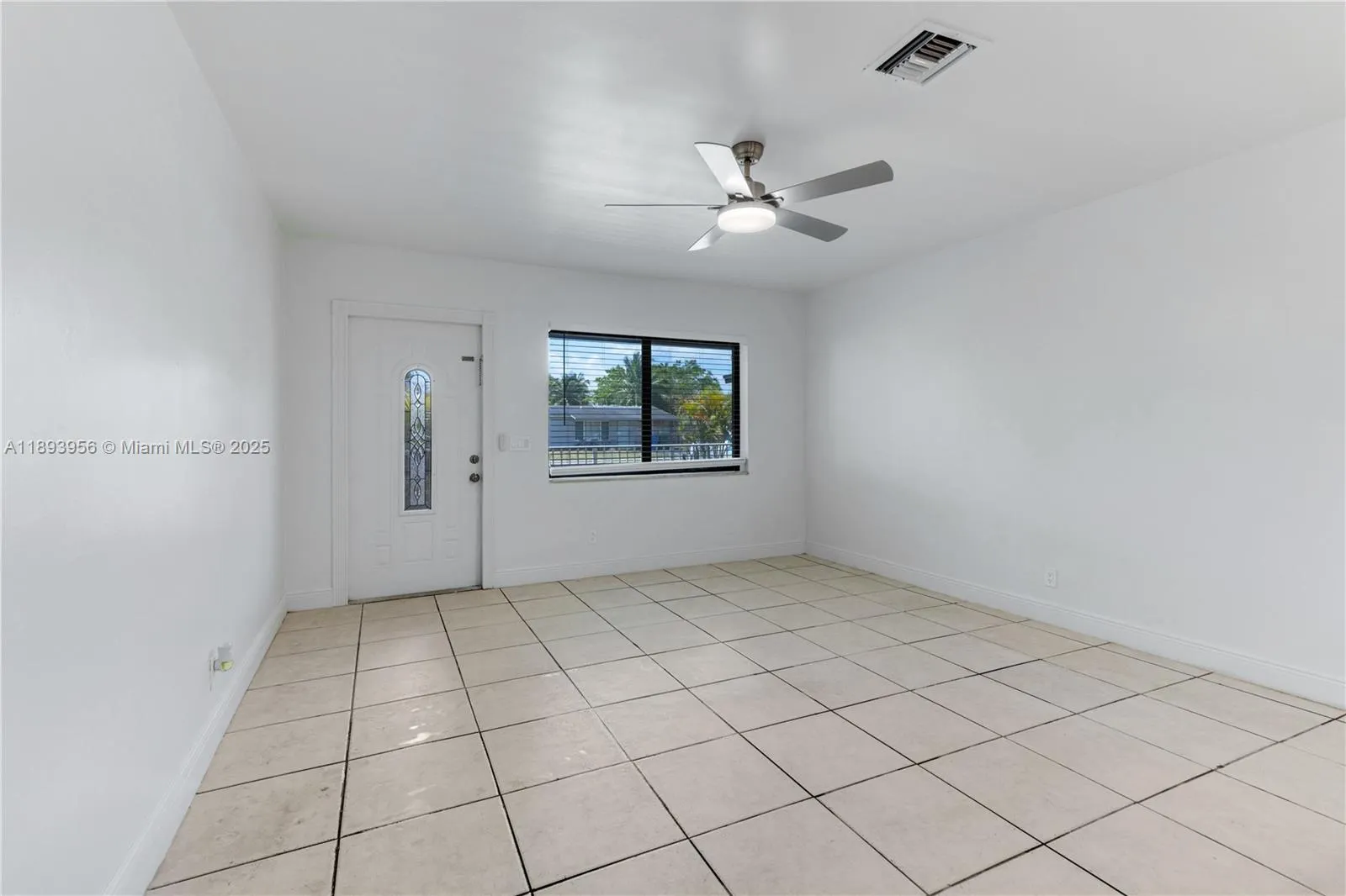 821 NW 41st St, #B