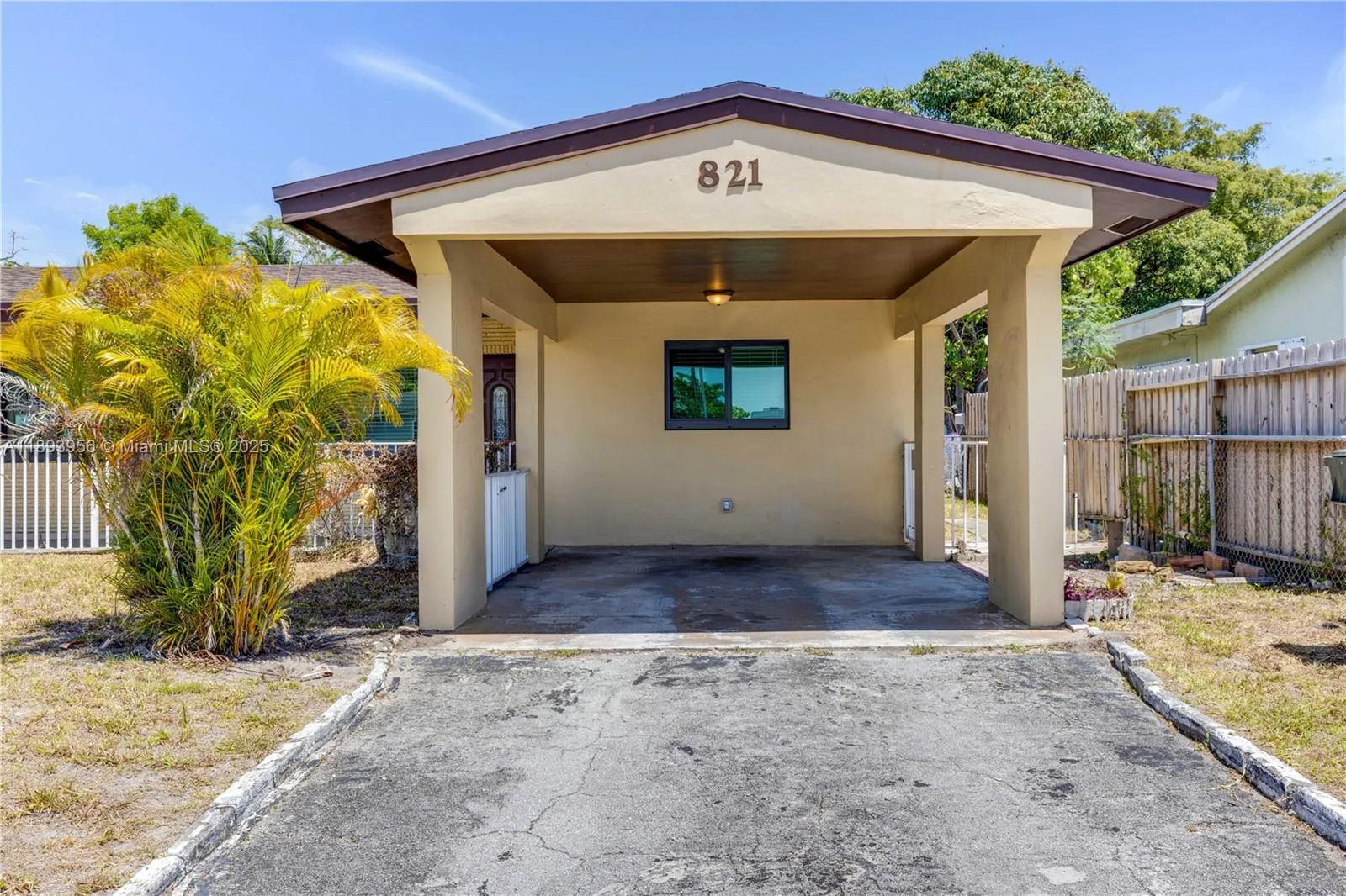 821 NW 41st St, #B
