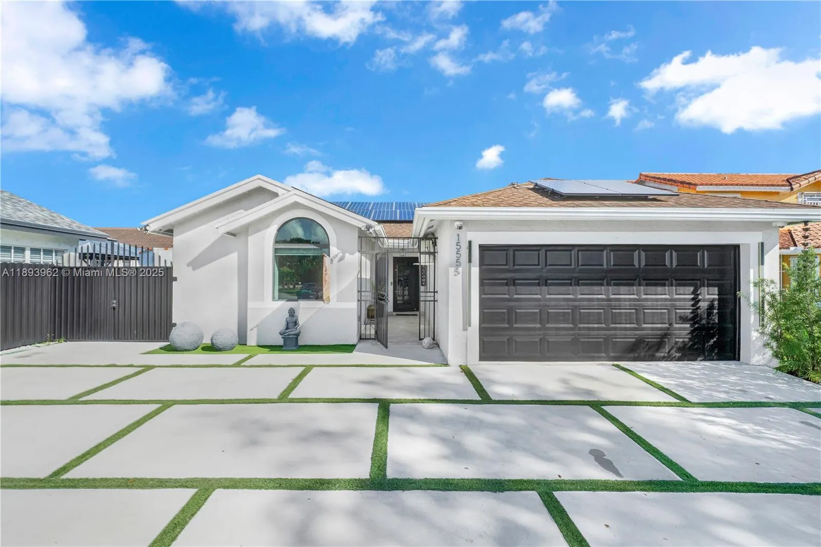15555 SW 57th Ter