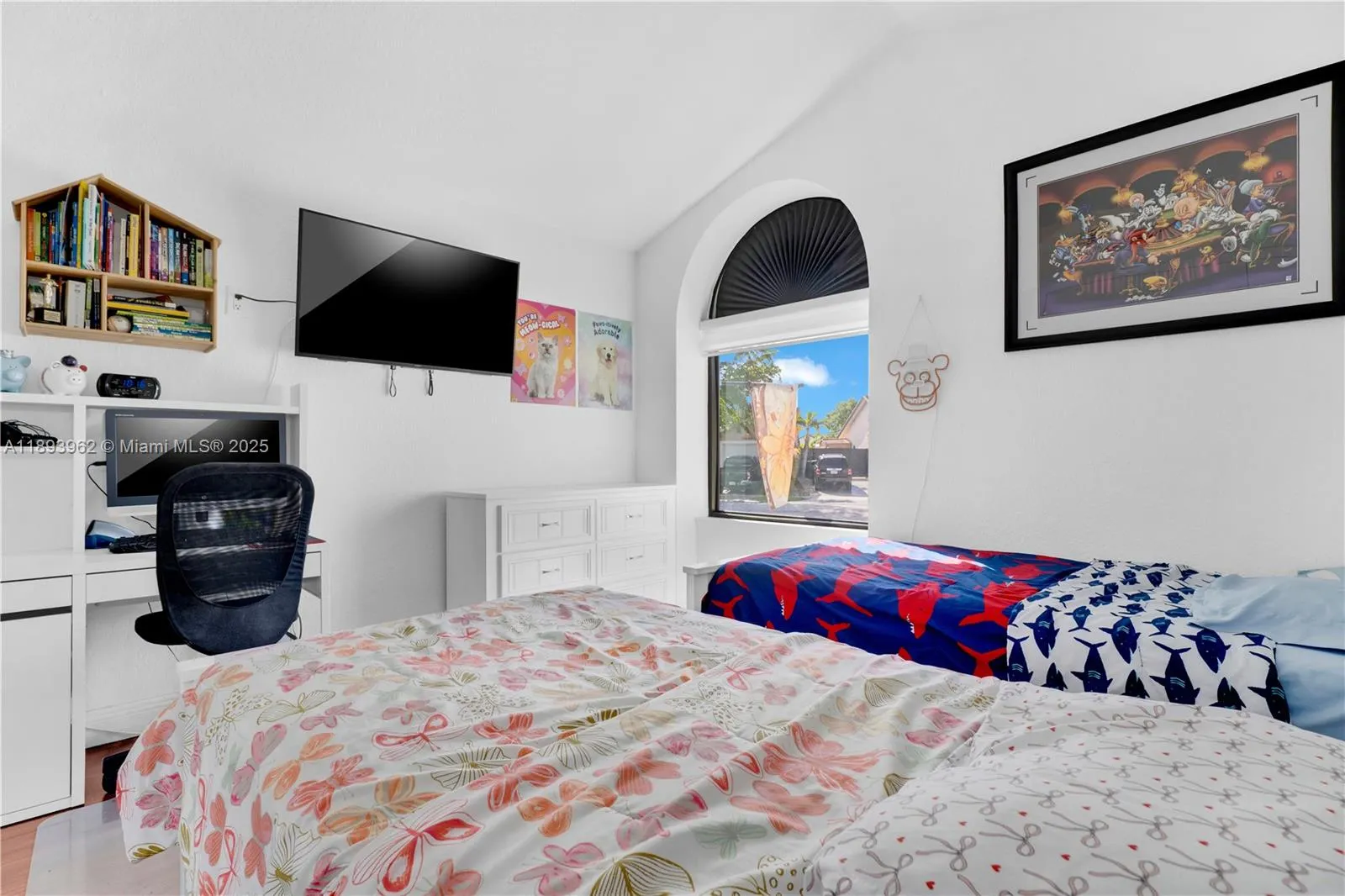15555 SW 57th Ter
