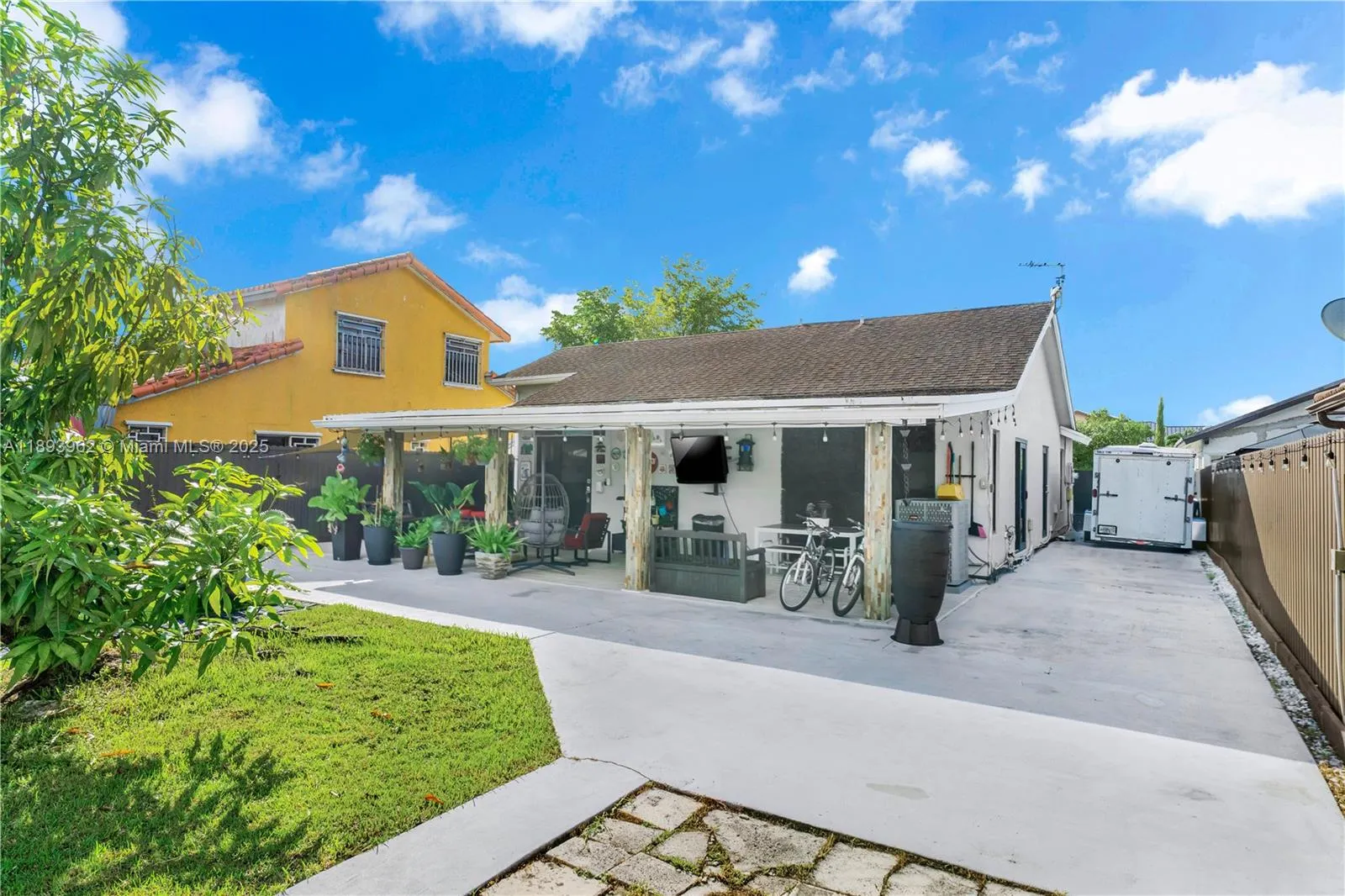 15555 SW 57th Ter
