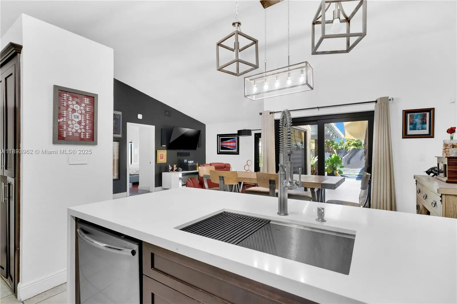 15555 SW 57th Ter
