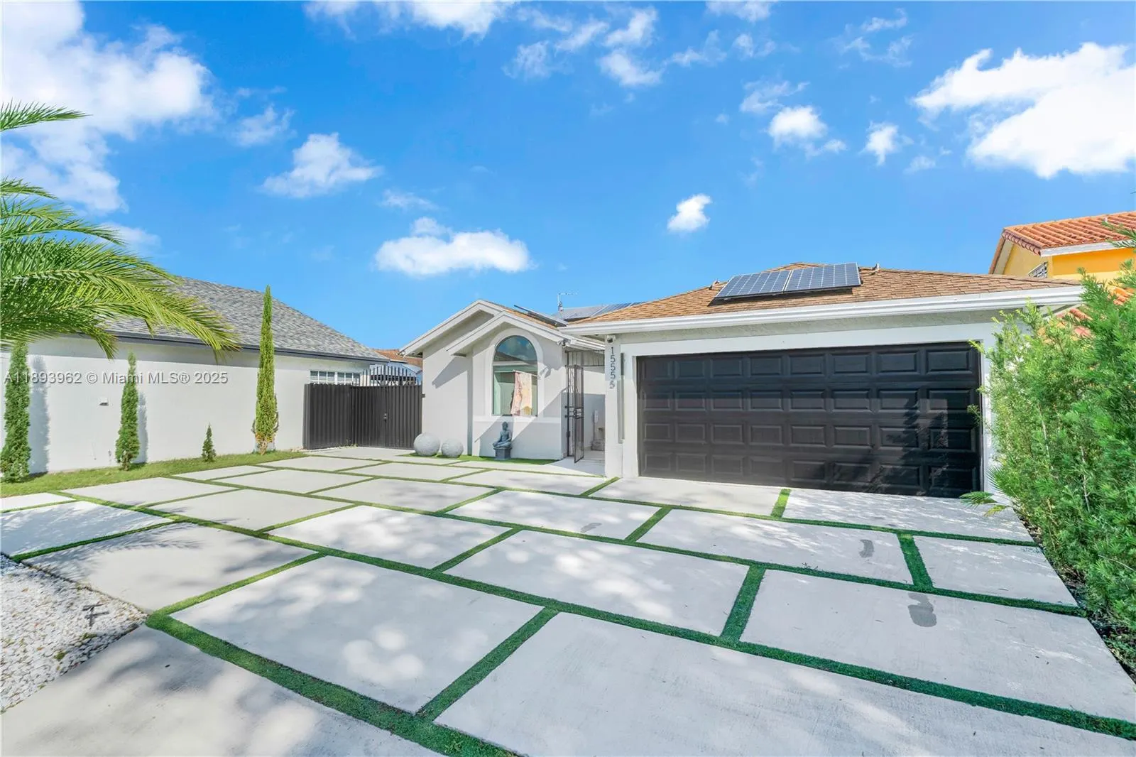 15555 SW 57th Ter