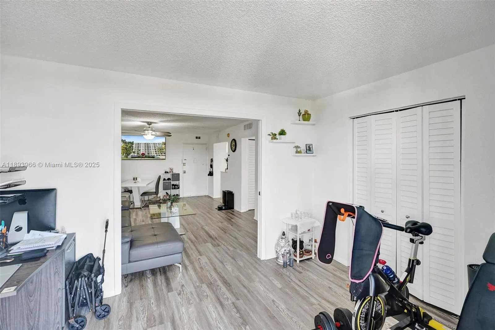 1251 NE 108th St, #610