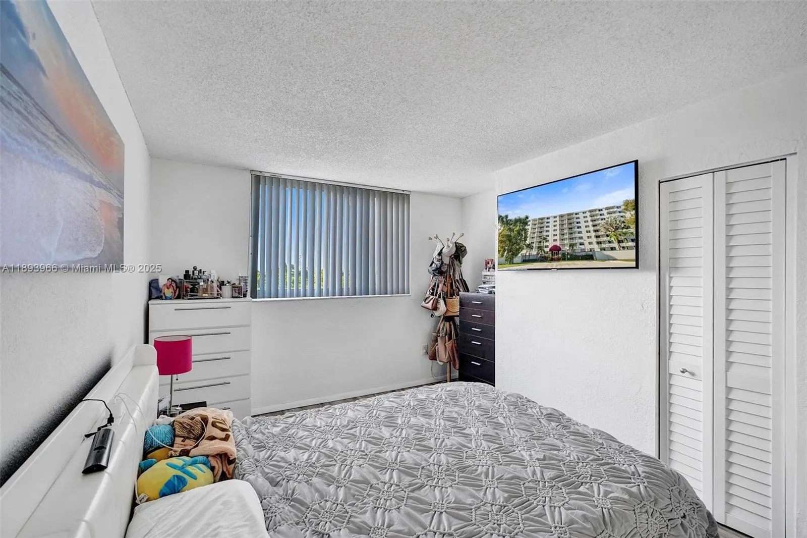 1251 NE 108th St, #610