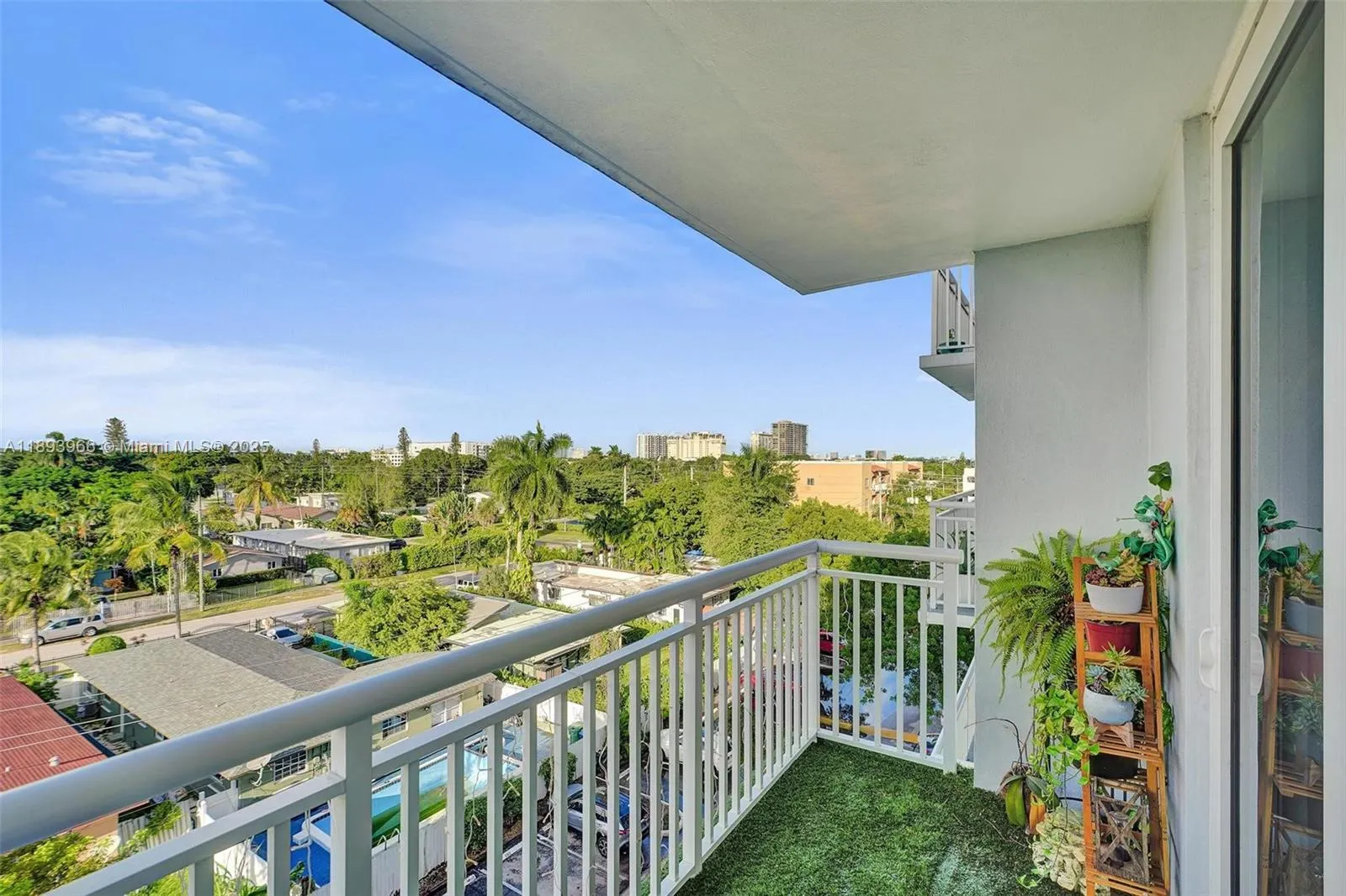 1251 NE 108th St, #610