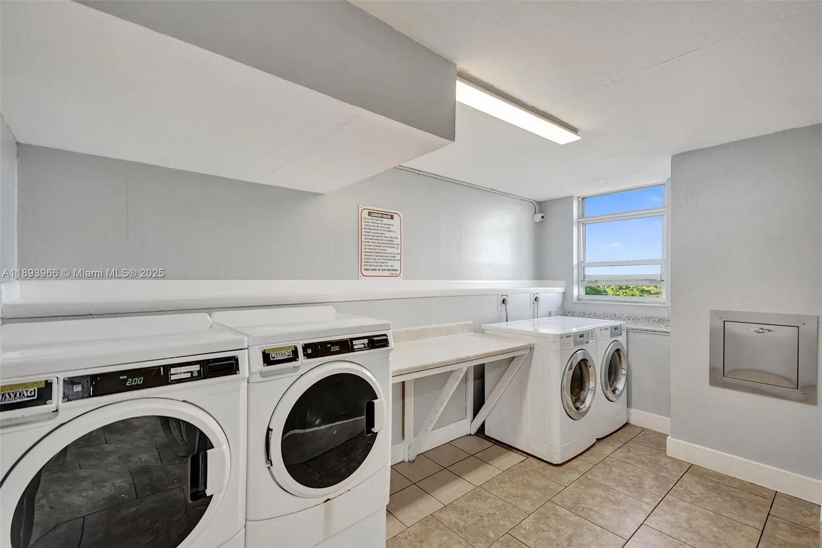 1251 NE 108th St, #610