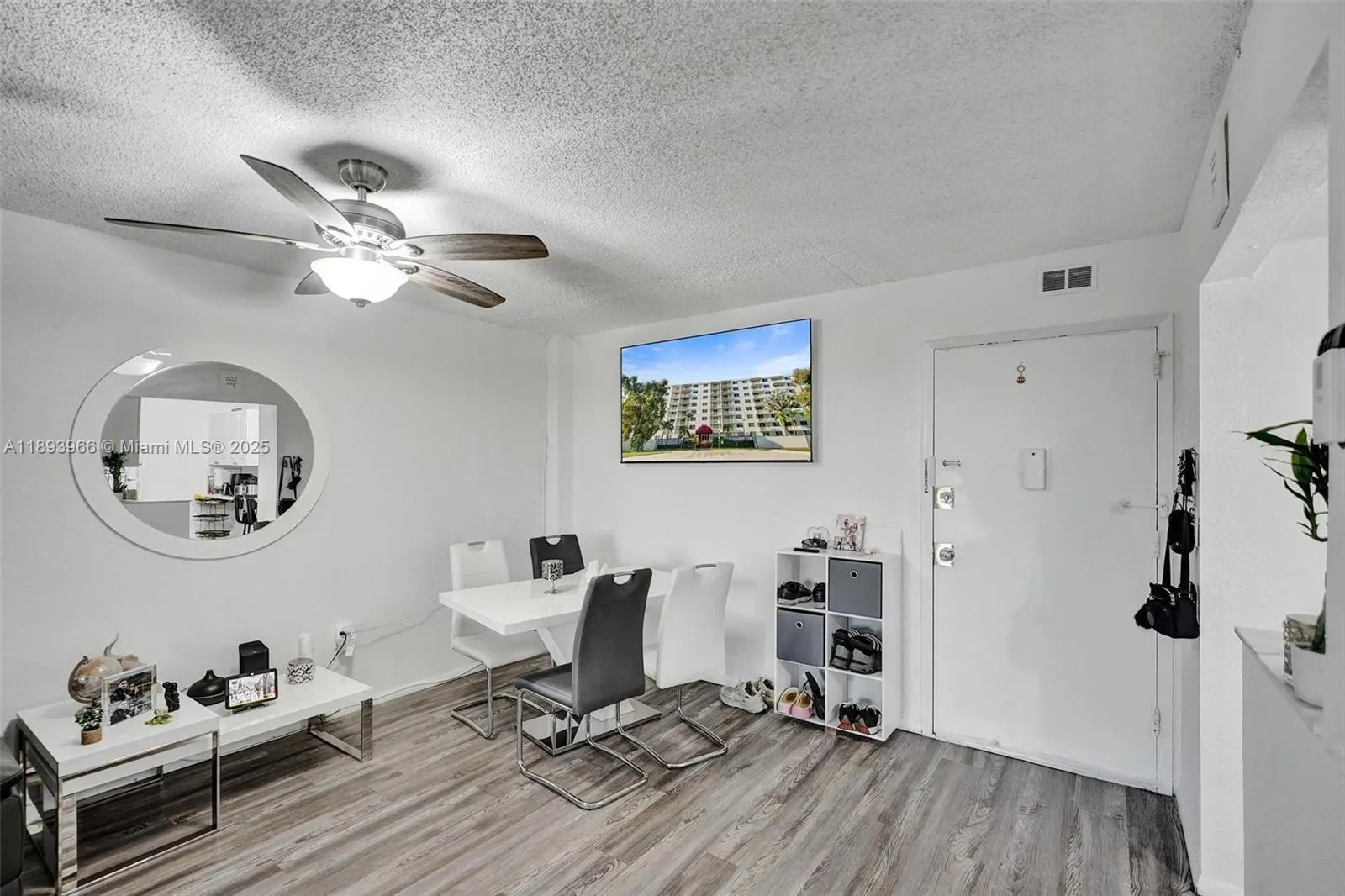 1251 NE 108th St, #610