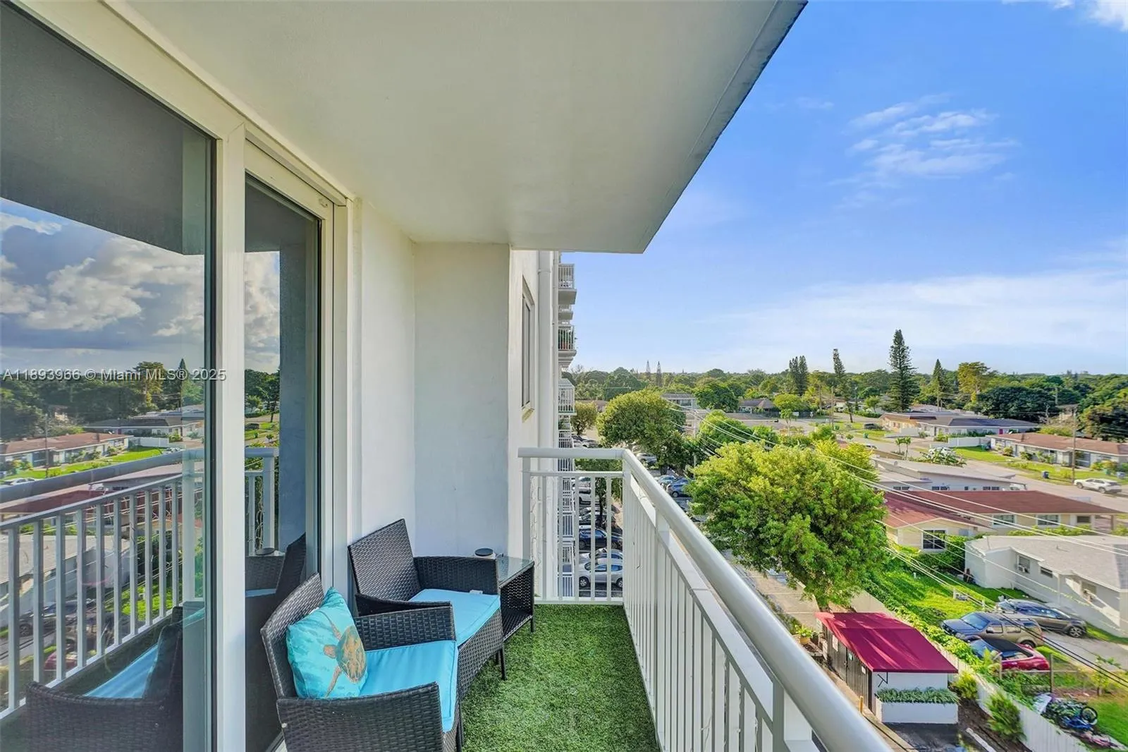1251 NE 108th St, #610