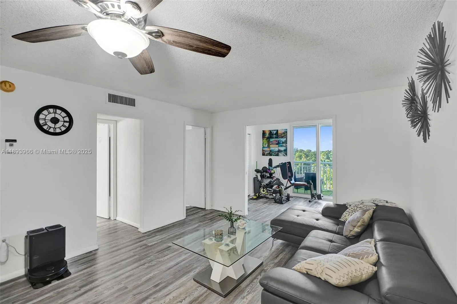 1251 NE 108th St, #610