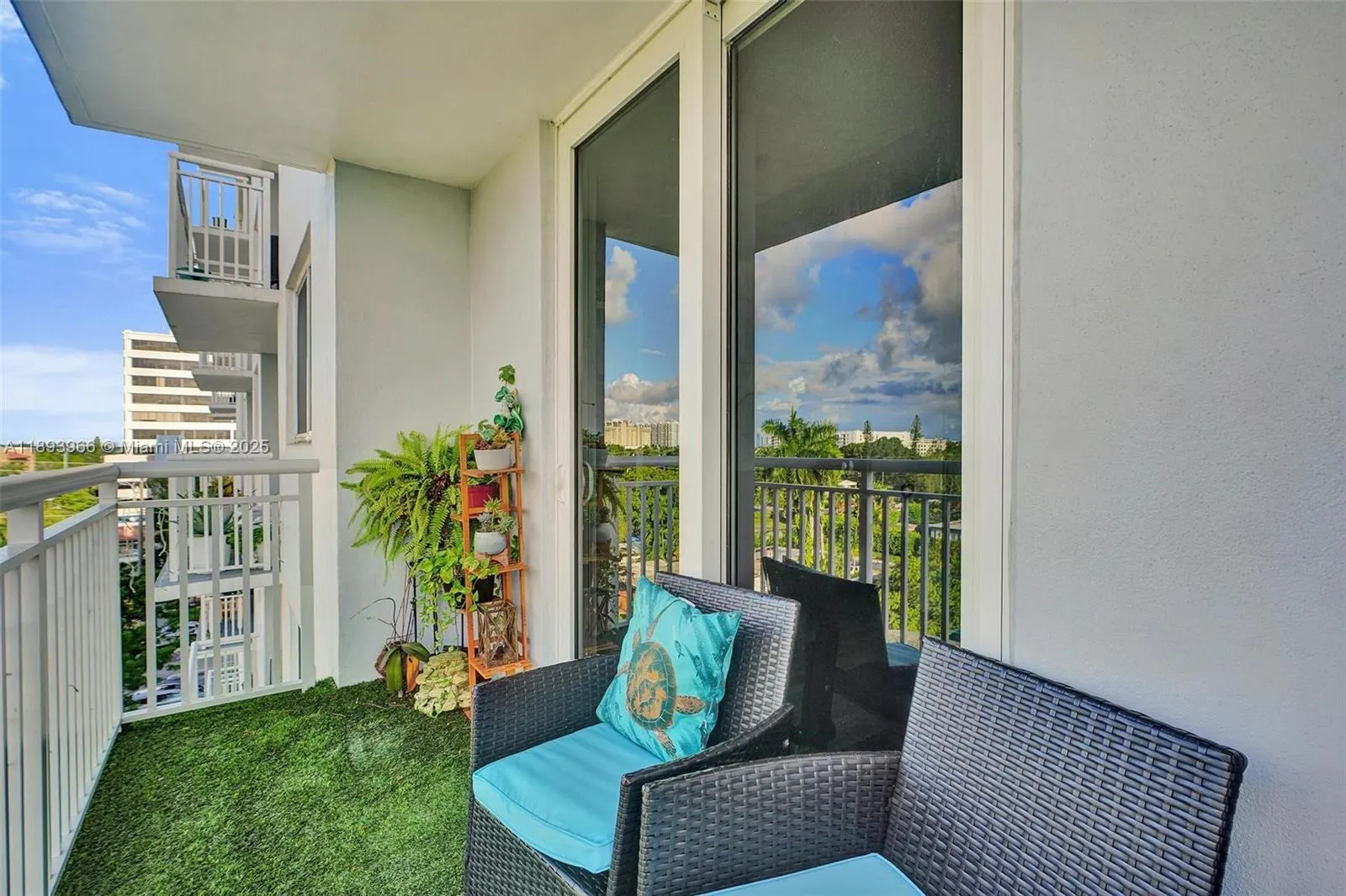 1251 NE 108th St, #610