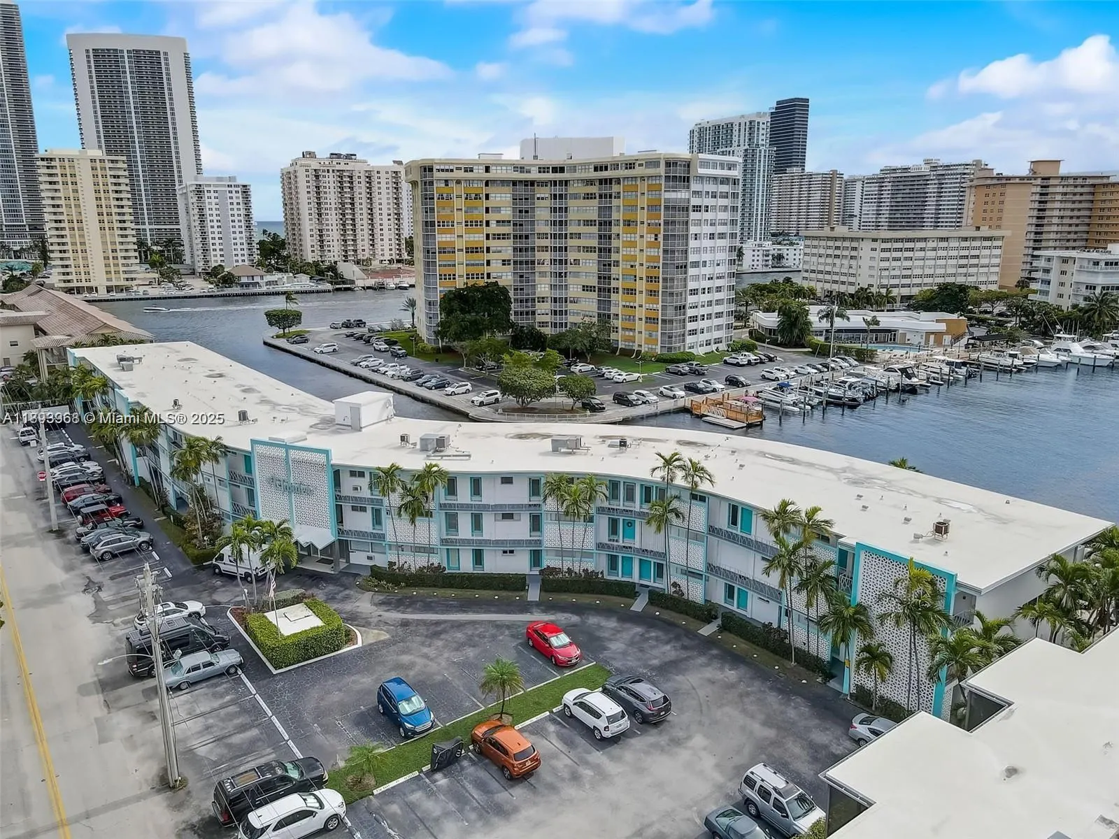 2500 Diana Dr, #306
