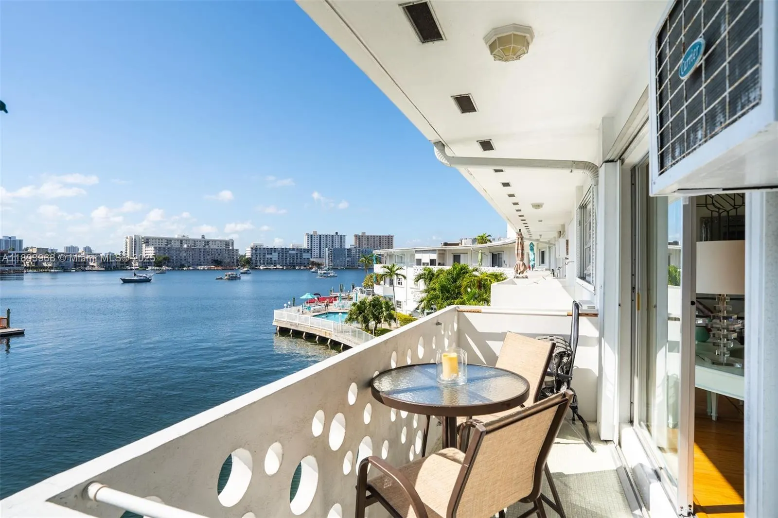 2500 Diana Dr, #306