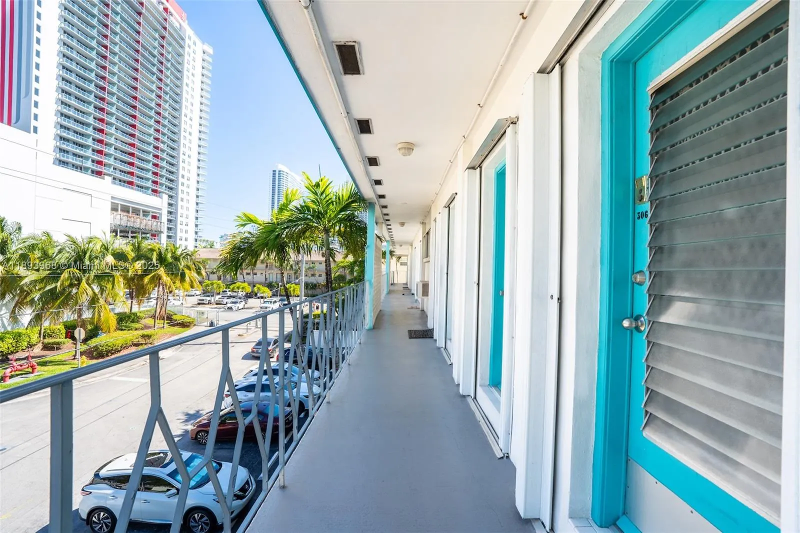 2500 Diana Dr, #306