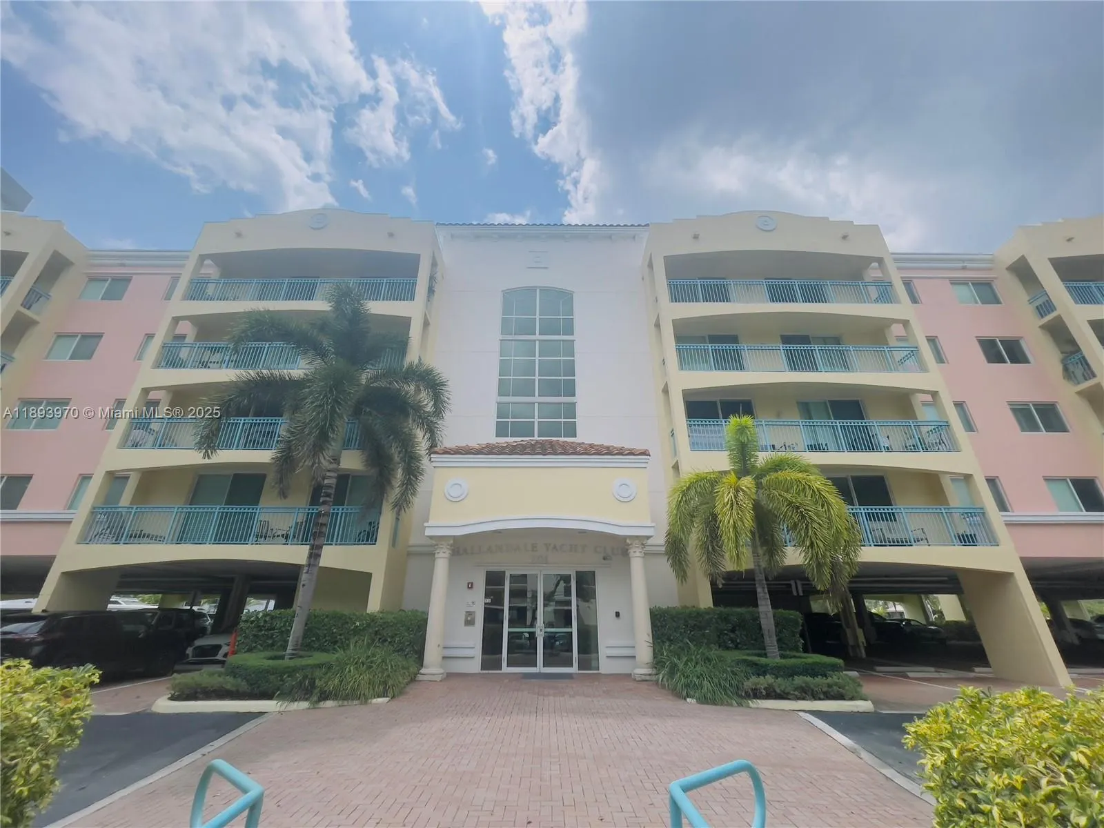 201 Golden Isles Dr, #510