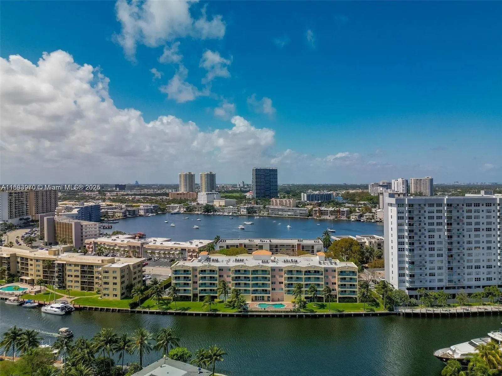 201 Golden Isles Dr, #510