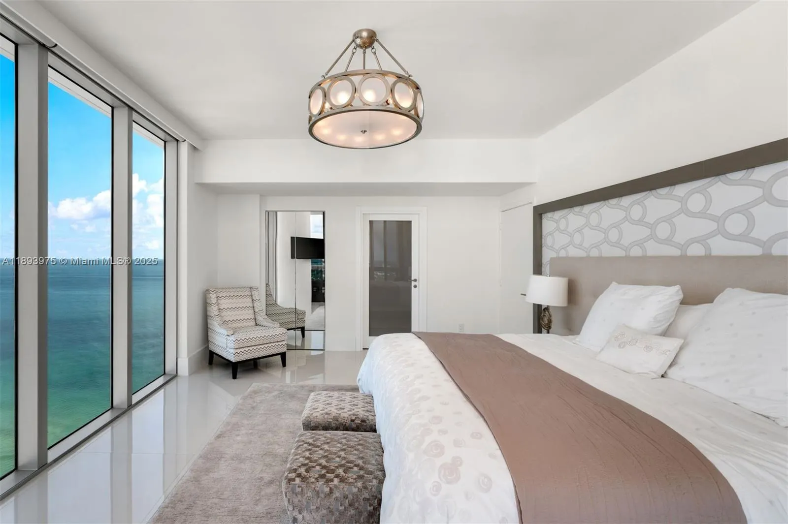 6899 Collins Ave, #3404