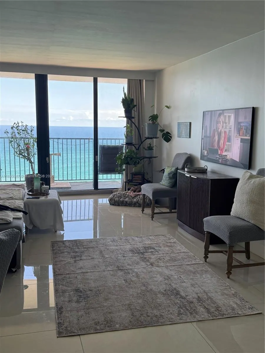 2101 S Ocean Dr, #2802