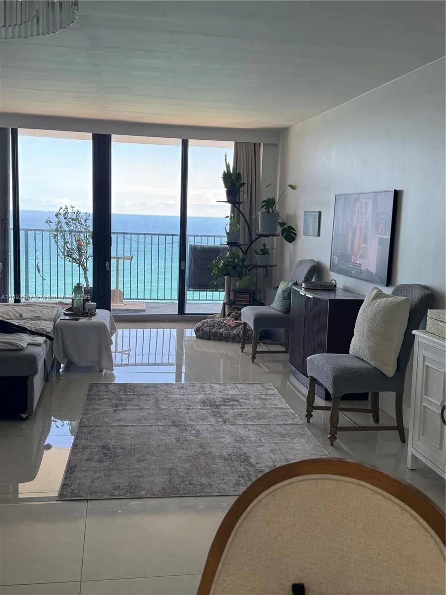 2101 S Ocean Dr, #2802