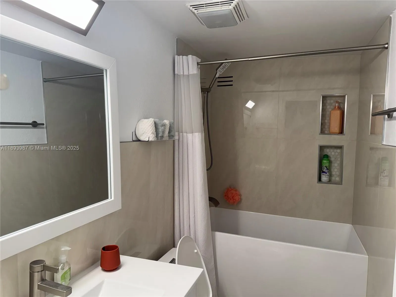 2101 S Ocean Dr, #2802