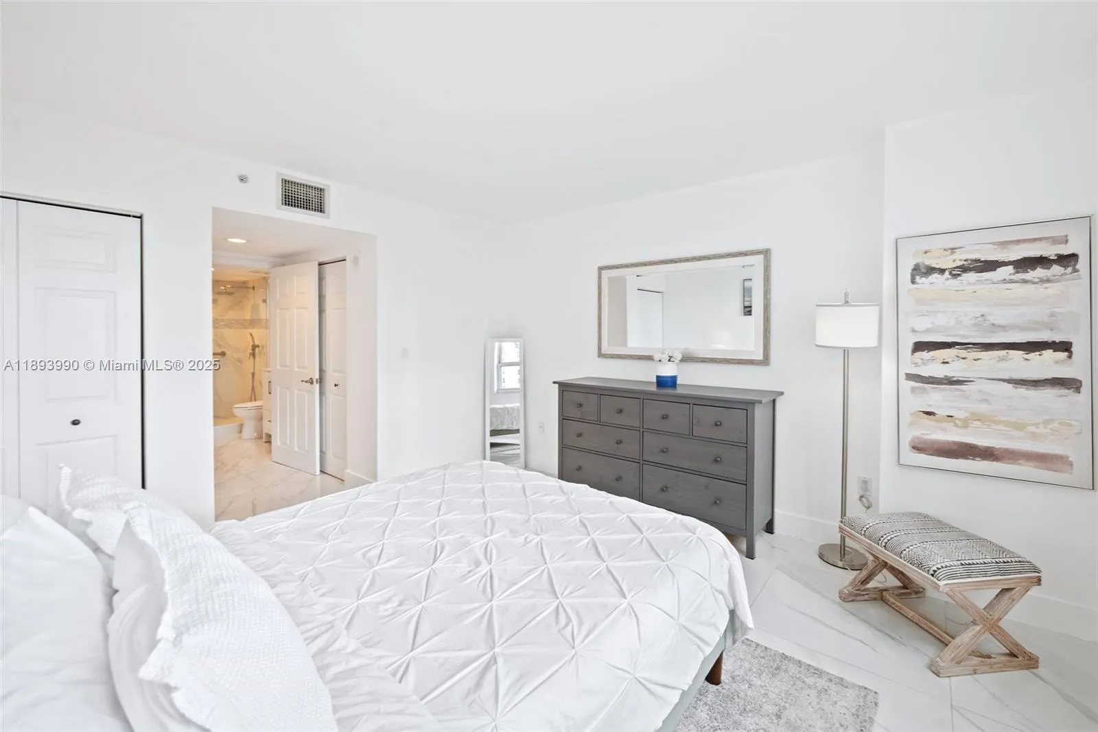 1155 Brickell Bay Dr, #903