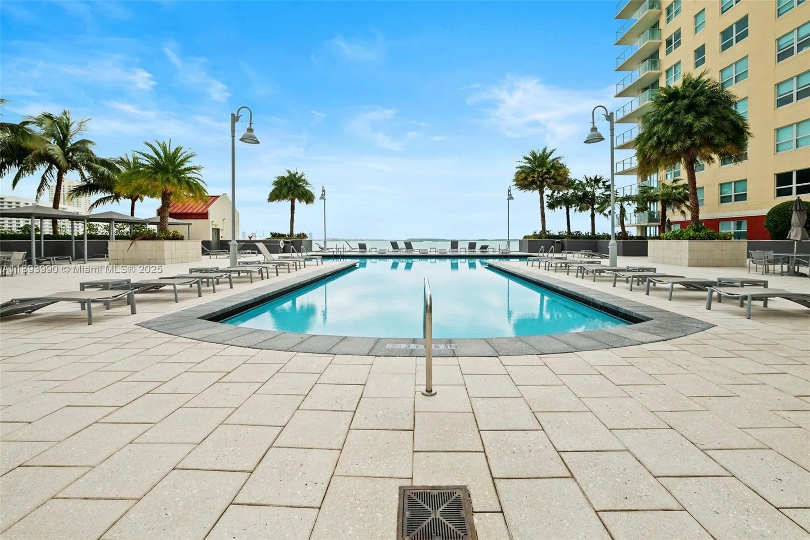 1155 Brickell Bay Dr, #903