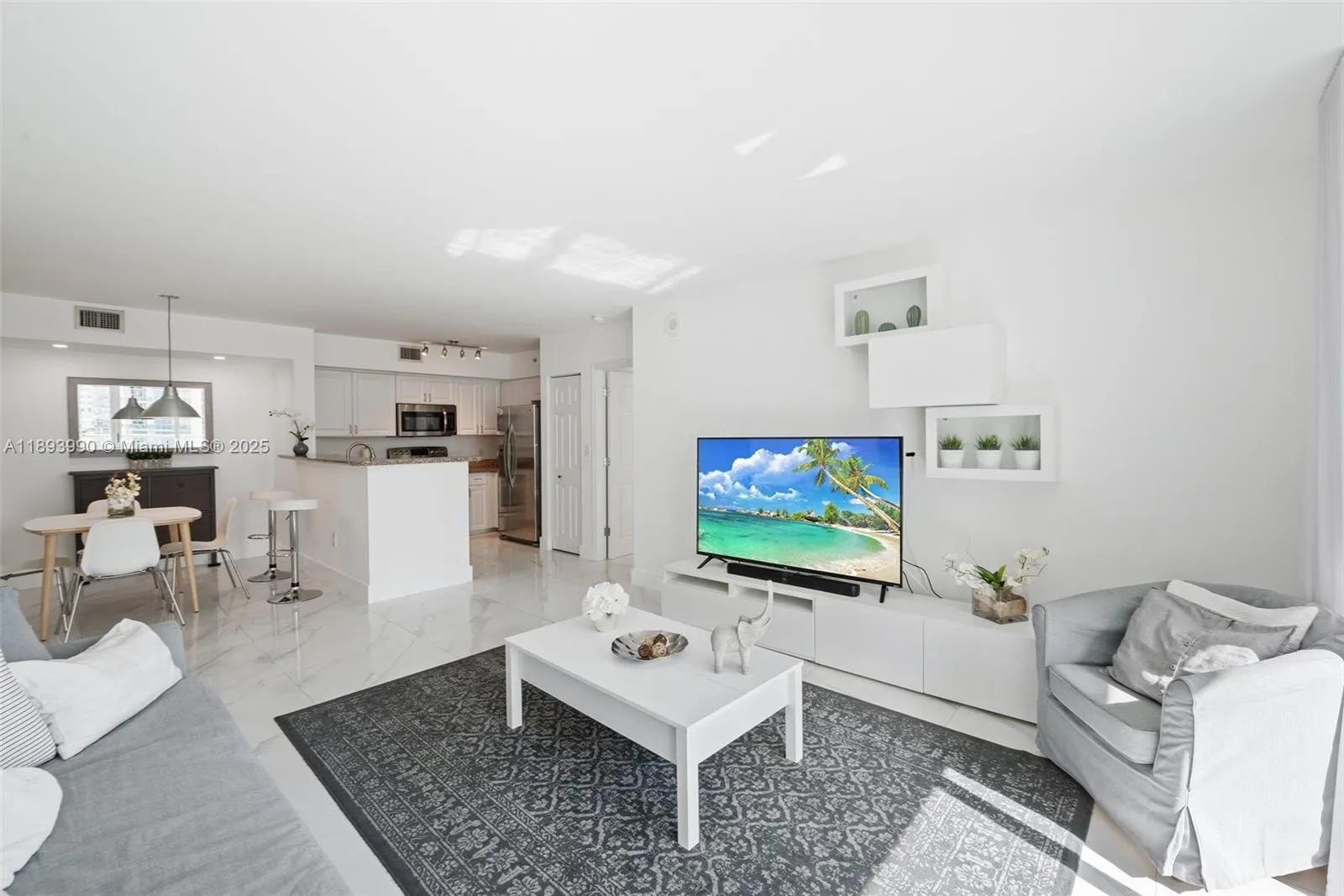 1155 Brickell Bay Dr, #903