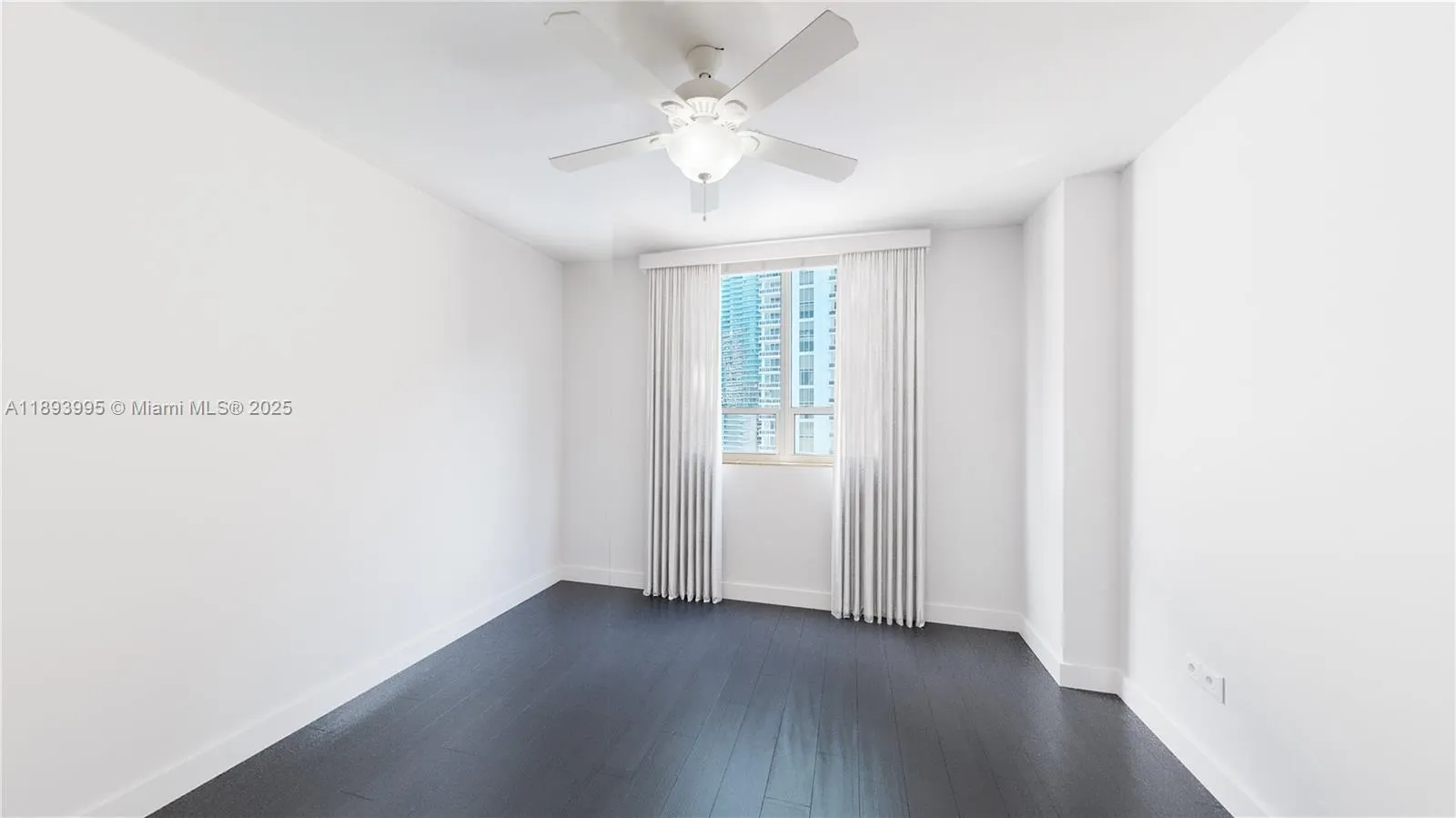 801 Brickell Key Blvd, #1606