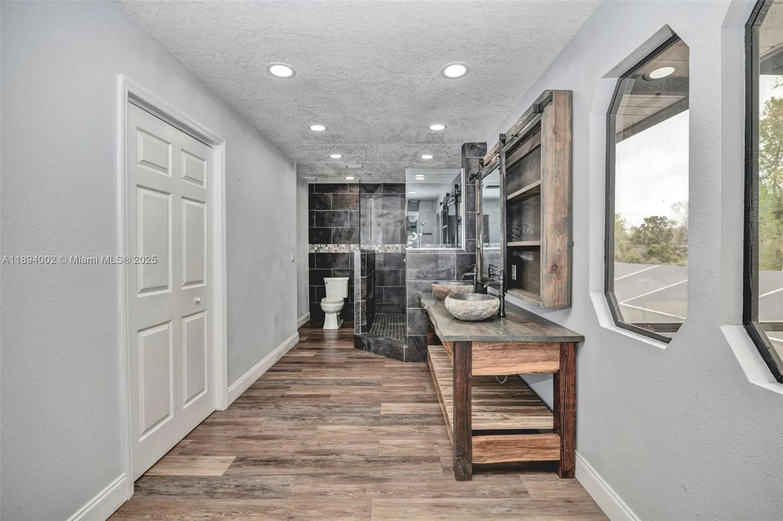 7505 Jomel Drive