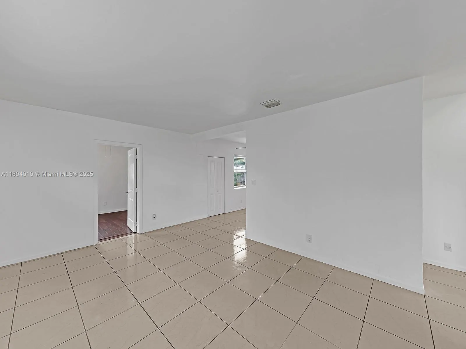 1636 NE 15th Ave