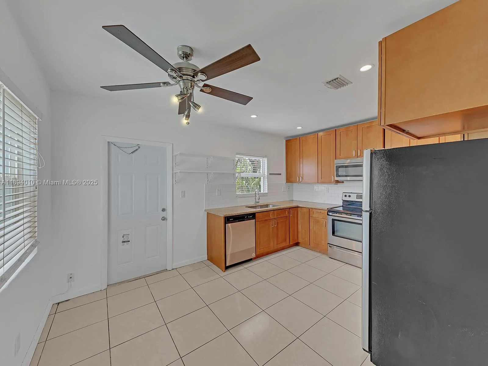 1636 NE 15th Ave