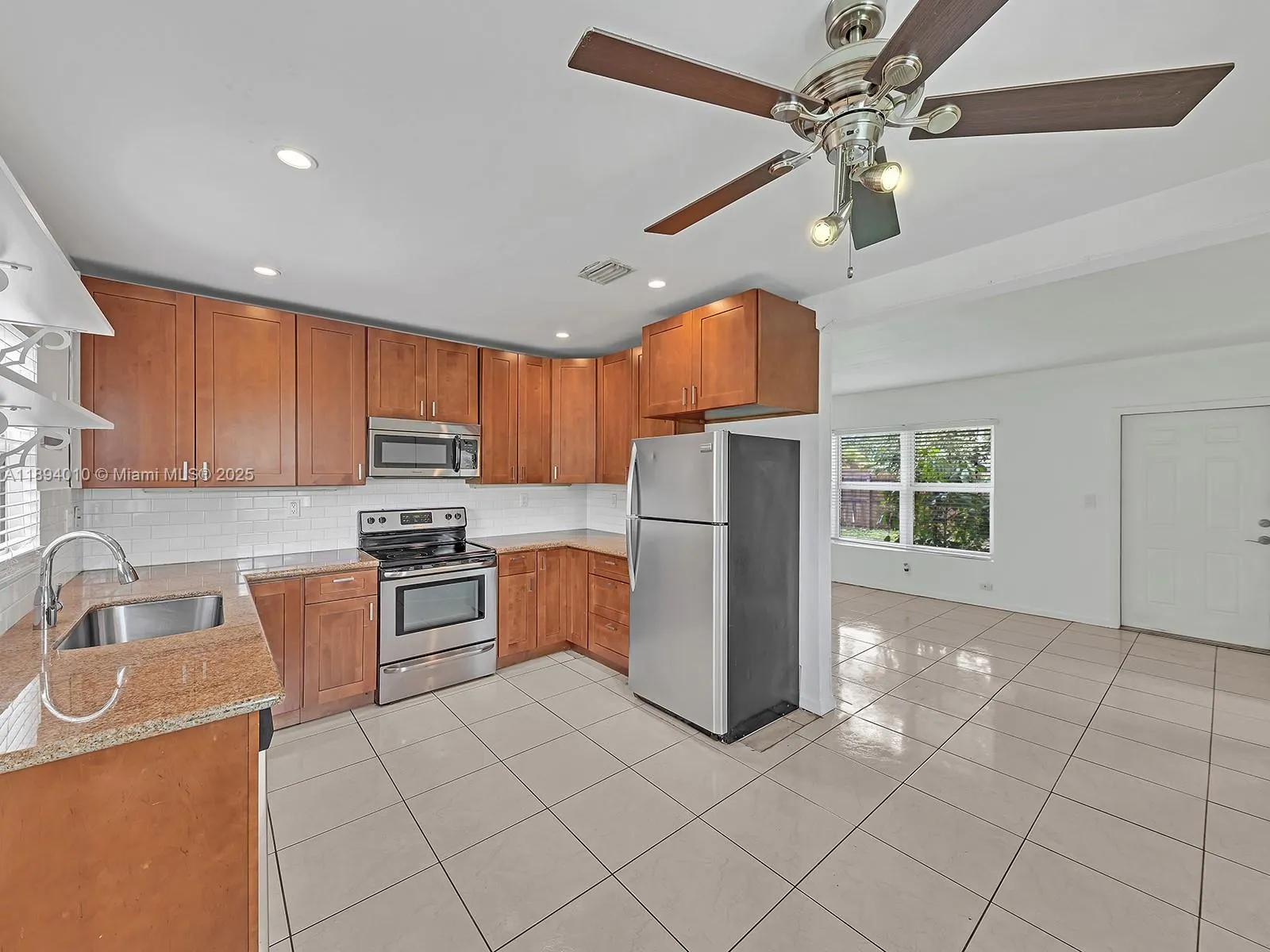 1636 NE 15th Ave