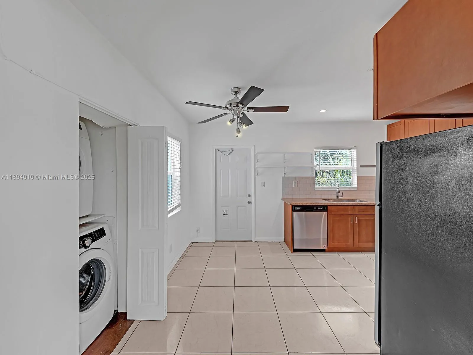 1636 NE 15th Ave