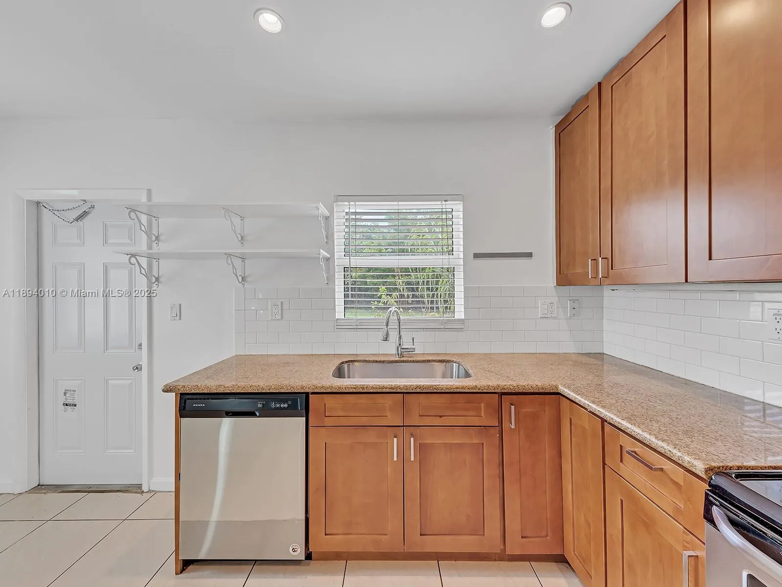 1636 NE 15th Ave