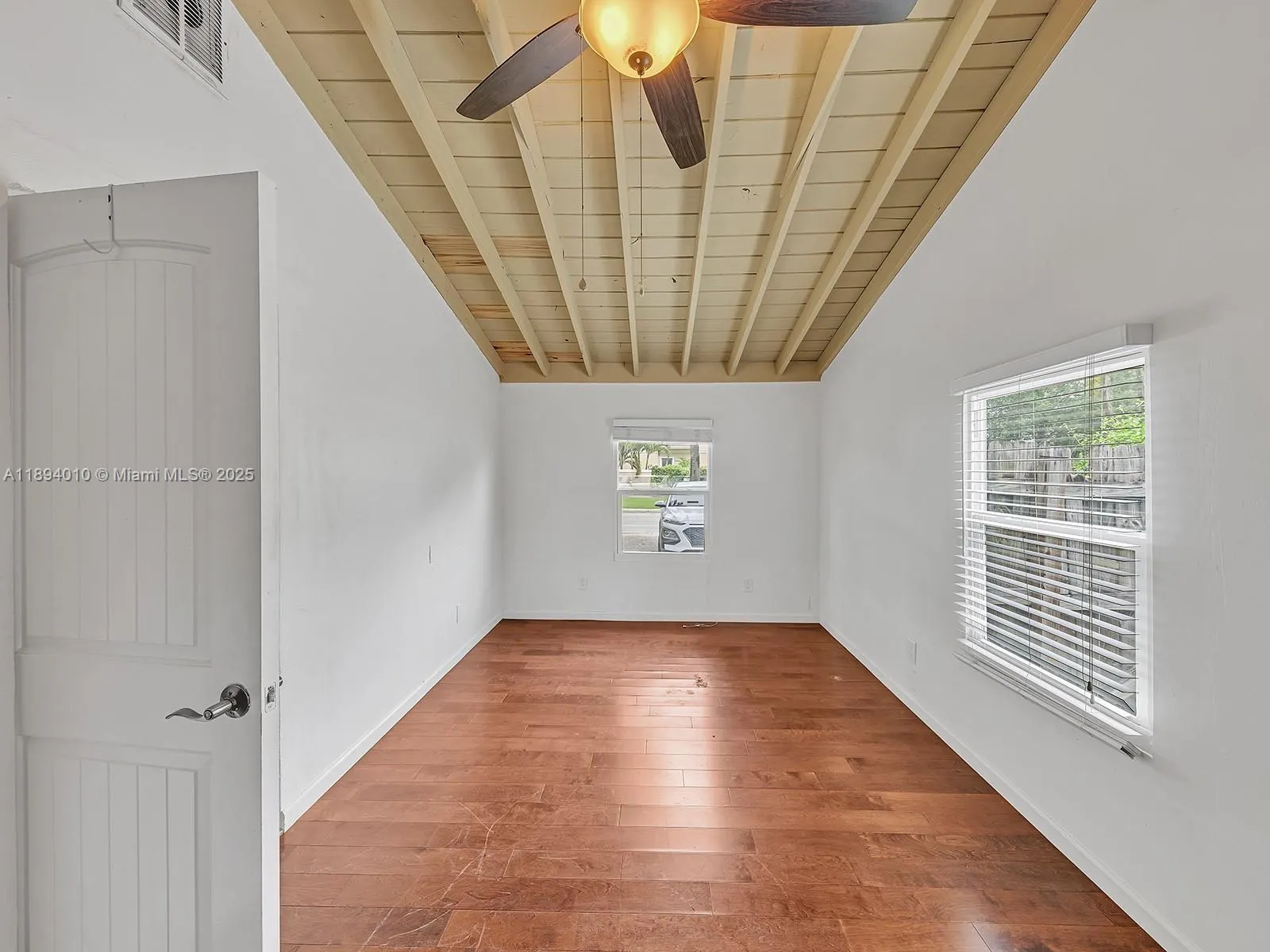 1636 NE 15th Ave
