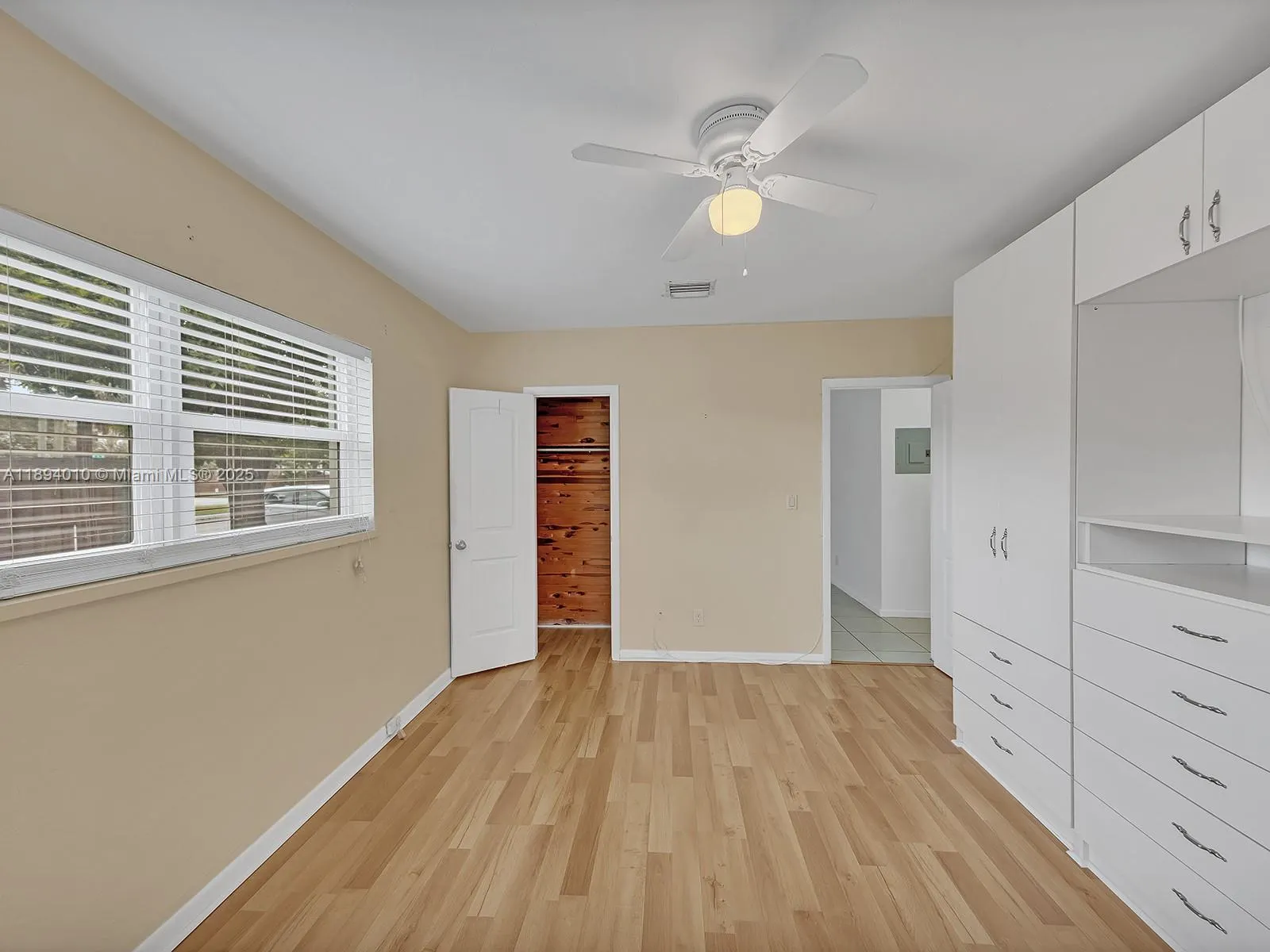 1636 NE 15th Ave