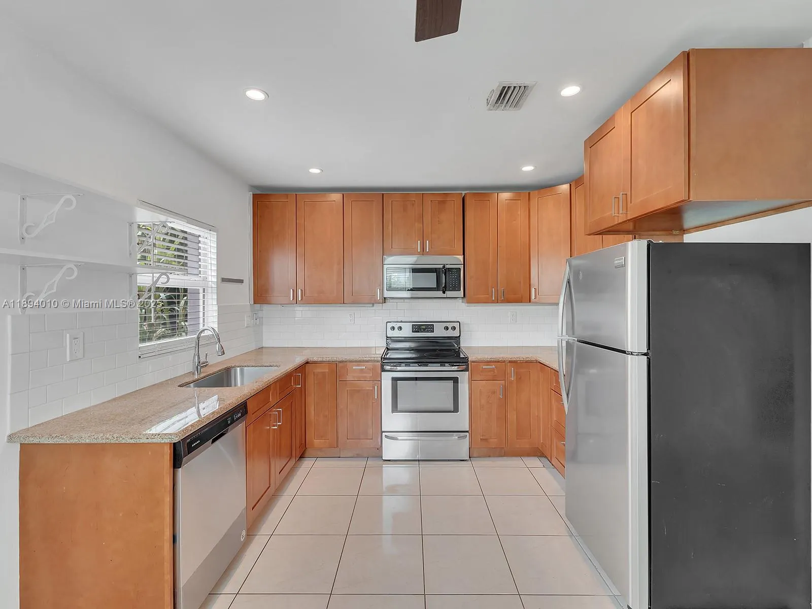 1636 NE 15th Ave