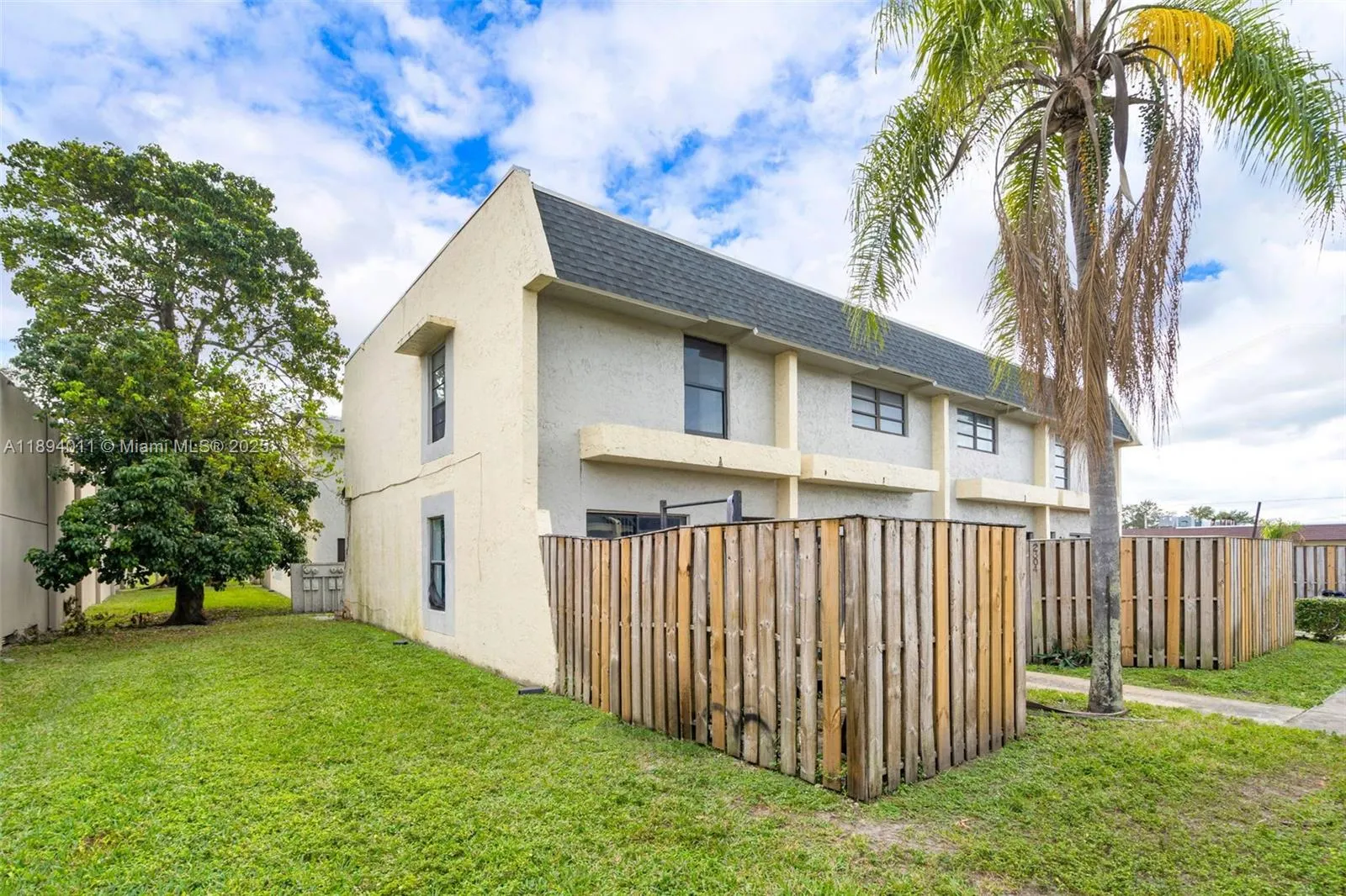 2306 NW 52nd Ave, #2306