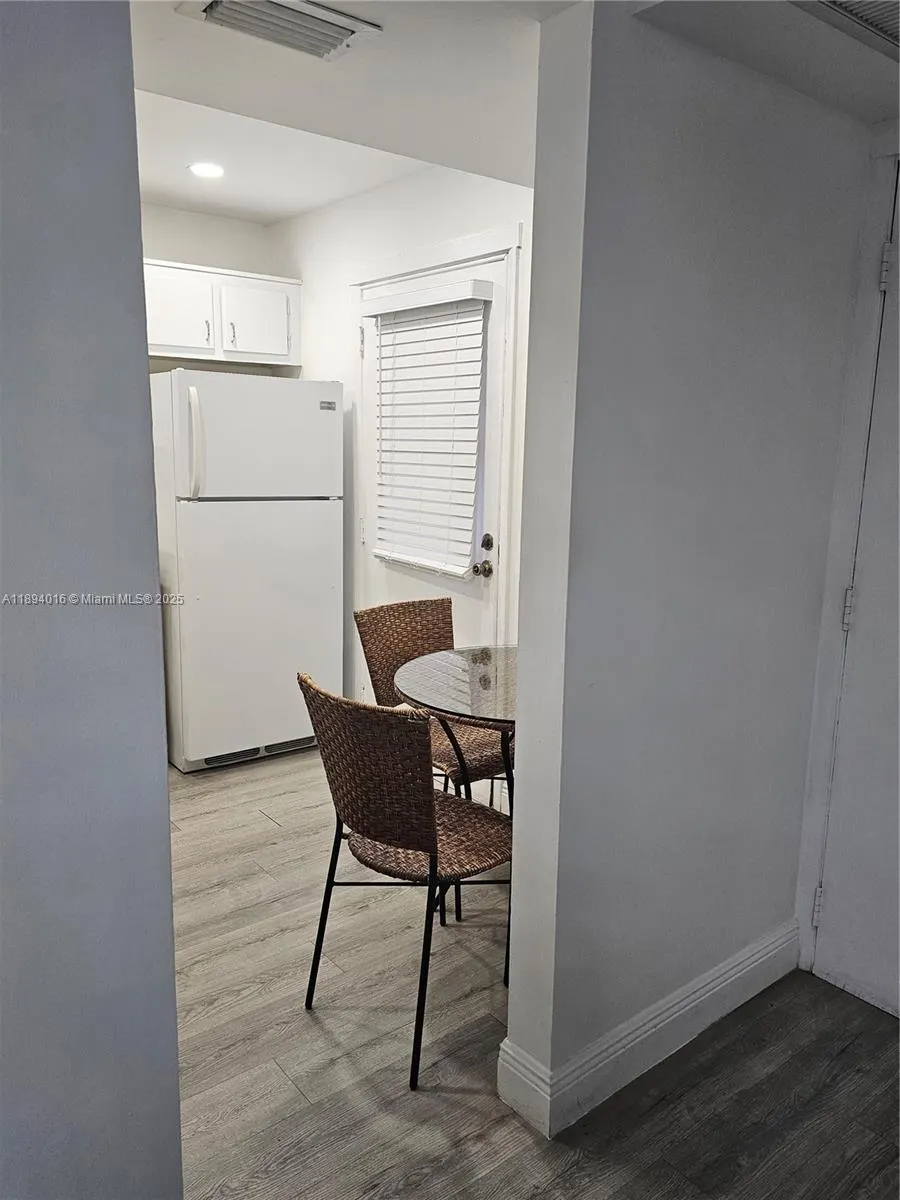 20400 W Country Club Dr, #301