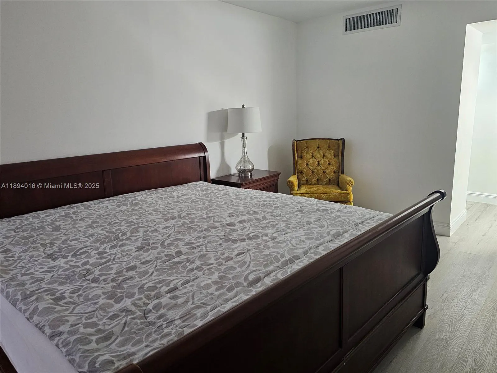 20400 W Country Club Dr, #301