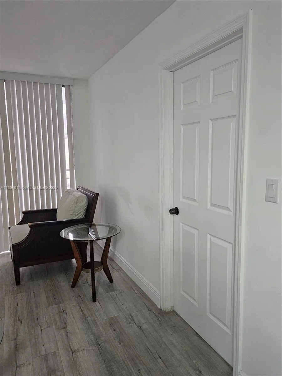 20400 W Country Club Dr, #301