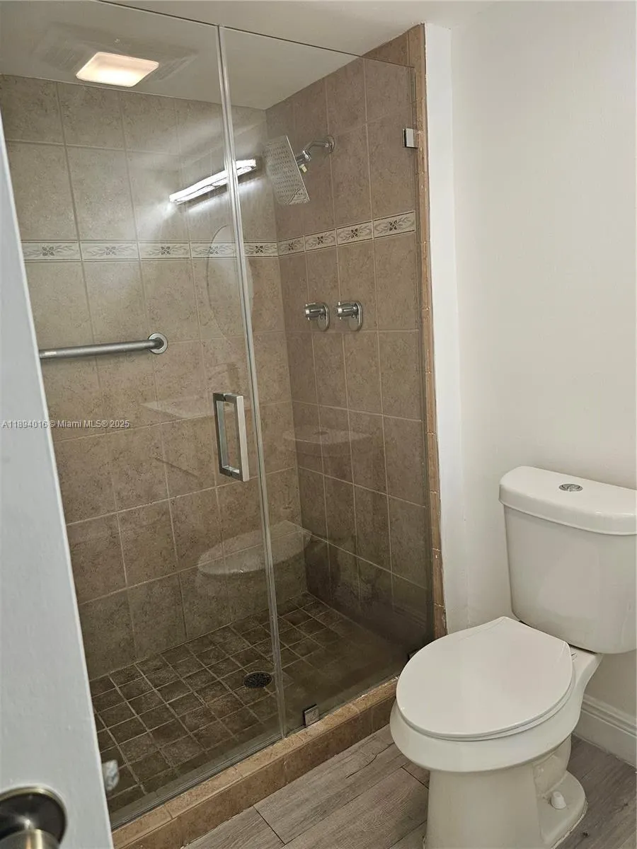 20400 W Country Club Dr, #301